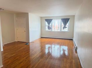 21262 16th Ave, Bayside, NY 11360
