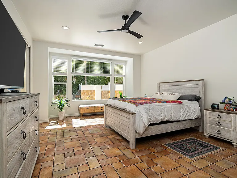 60755 Living Stone Dr — Photo 12