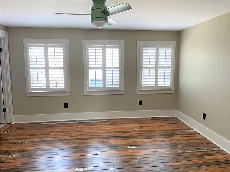 185 W Moreno St — Photo 8