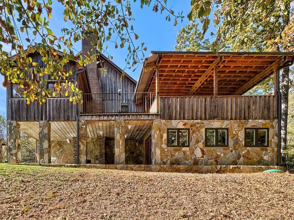 1348 Koon Trestle Rd, Pomaria, SC 29126