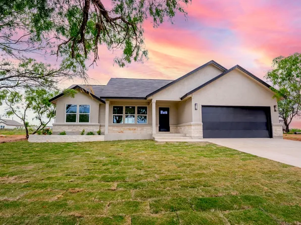 16713 Tapatio St, Atascosa, TX 78002