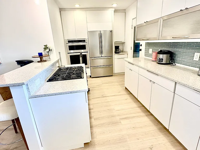 490 Coffee Pot Riviera NE — Photo 4