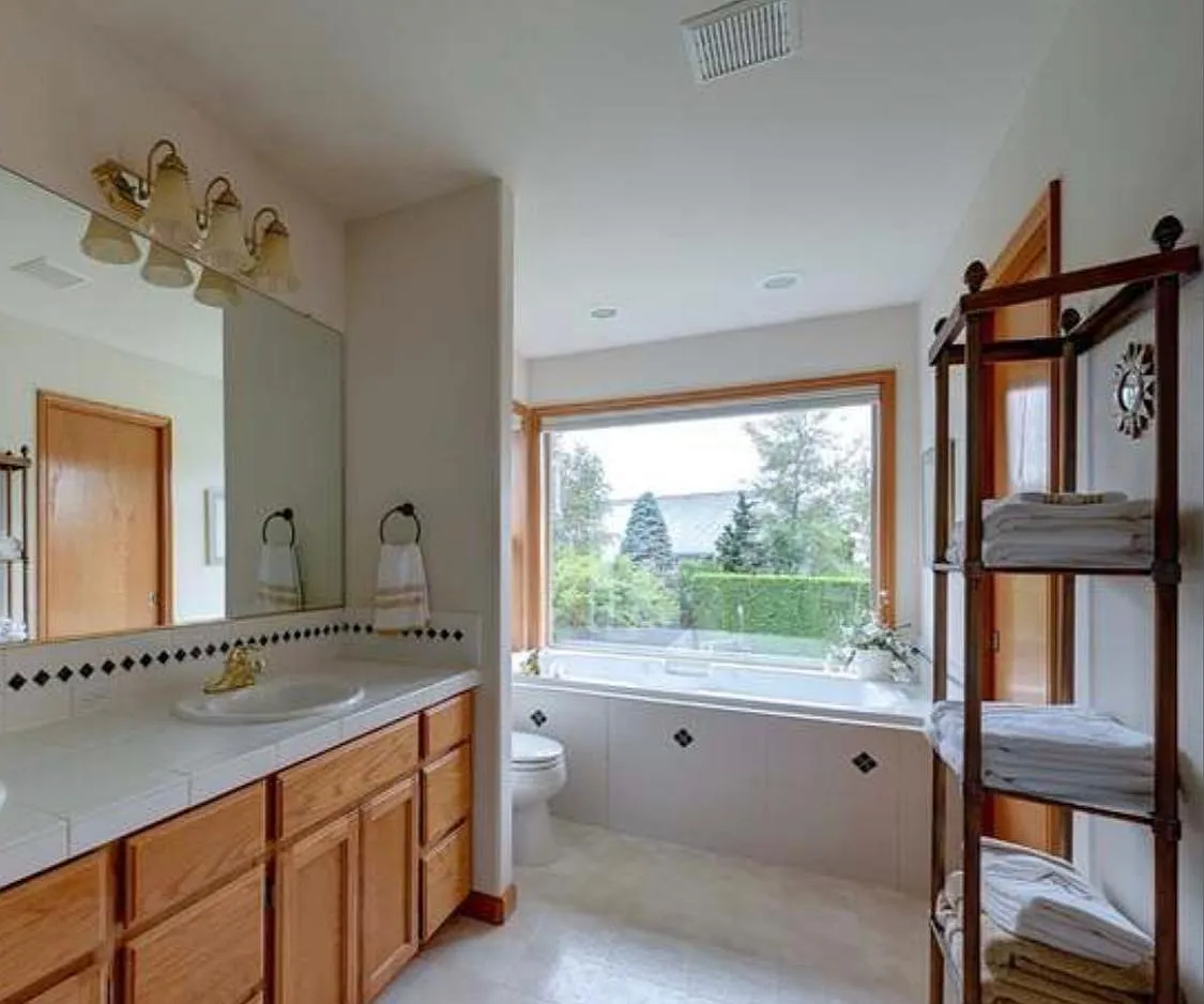 SW Phyllis Dr, Gresham — Photo 3