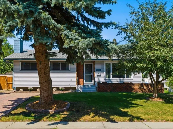 5008 S Valiant Dr NW, Calgary, AB T3A 0Y5