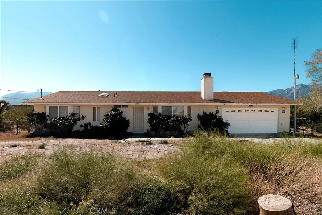 3 bed, 1411 sqft, $2,000 — Photo 2