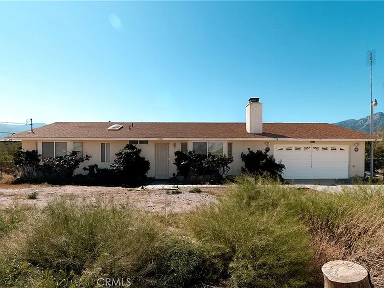 32303 Sapphire Rd — Photo 2