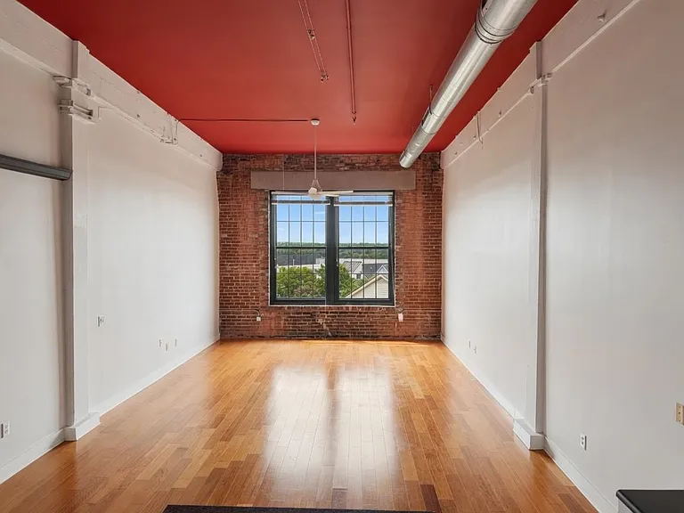 505 Tennessee St #424 — Photo 3