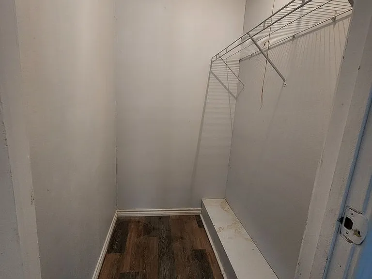 3604 Valley View Rd — Photo 13