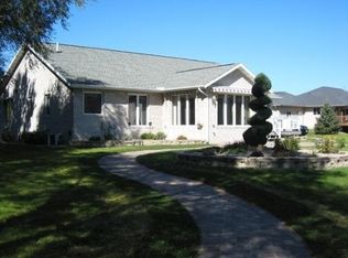 2130 Sunset Dr, Reedsburg, WI 53959