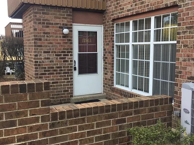 1794A Bayley Ln — Photo 14