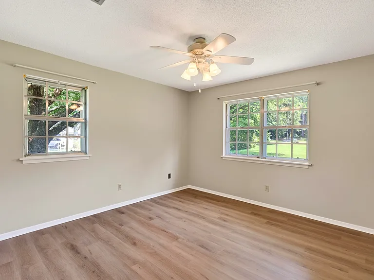 14320 Mallett Rd — Photo 22