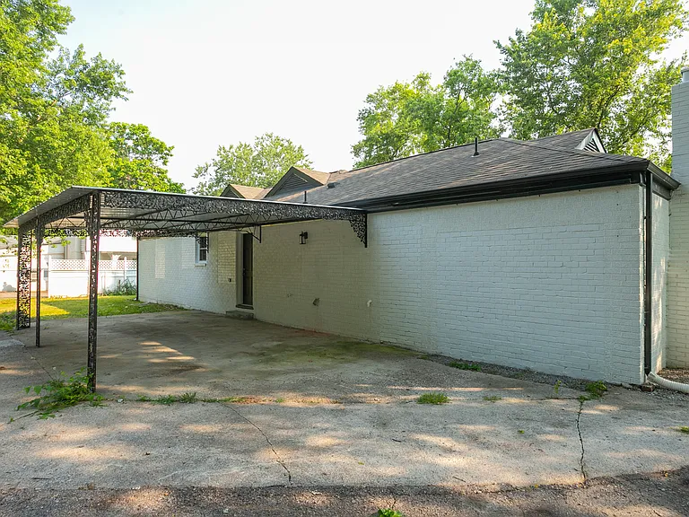 1229 Berwick Trl — Photo 42