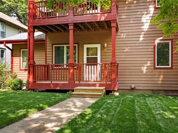 1228 Delaware St #E16, Lawrence, KS 66044