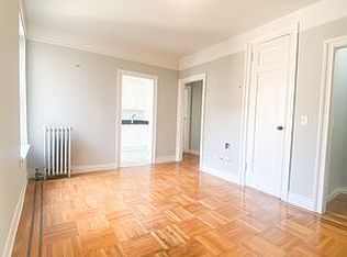 28-31 34th St #23, Astoria, NY 11103
