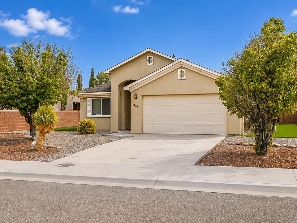1st image of 239 Bosque
