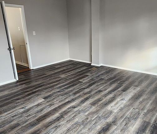 3rd image of 5944 Engel Ave #5944