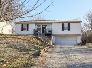 20952 Bellemeade Dr, Lawrenceburg, IN 47025