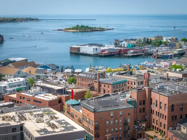 196 Main St Unit 2, Gloucester, MA 01930