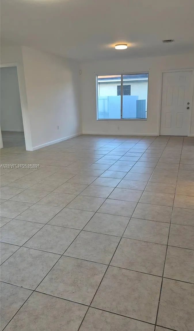 Orange Ridge — Photo 2