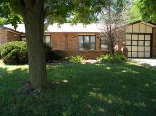 2001 N Old Manor St, Wichita, KS 67208