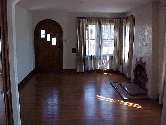 2nd image of 1202 N Shannon Ave