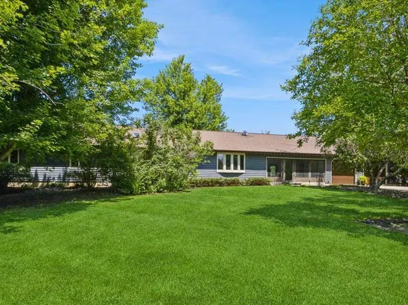 3946 Spring St NE, Solon, IA 52333