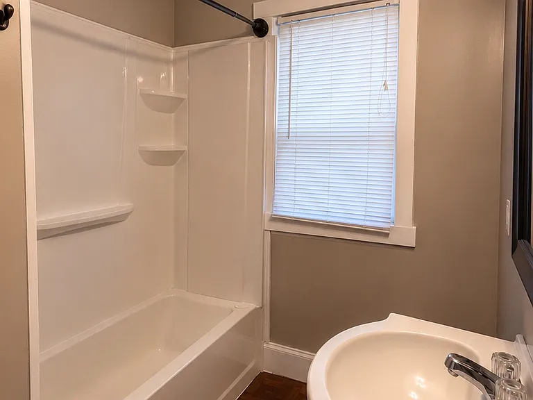 160 Saint Joseph Ave #1 — Photo 10