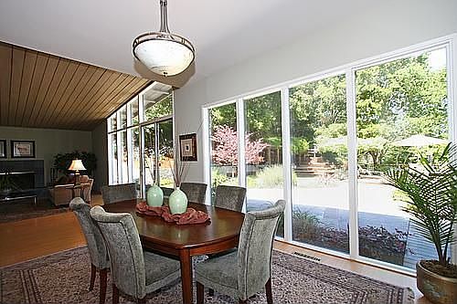 Dining Room - Walls of Glass