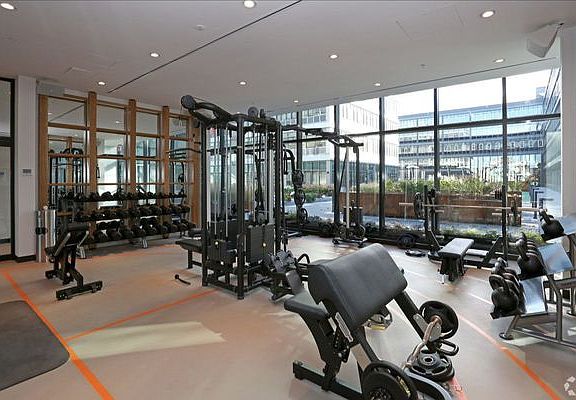 4th image of 8 Navy Pier Ct Unit 2028