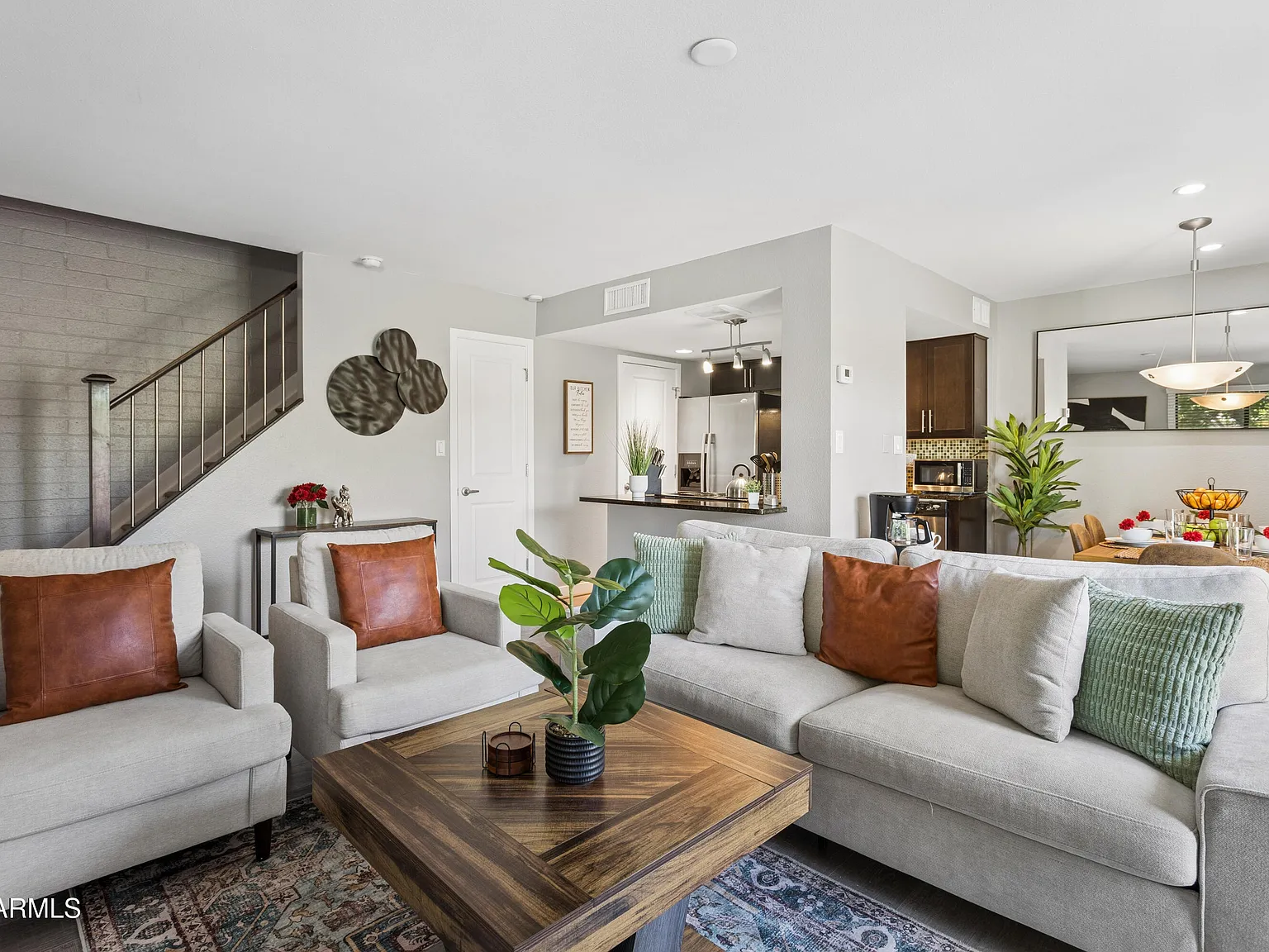 3 bed, 1.5 bath, 1053 sqft, $2,950 — Photo 3