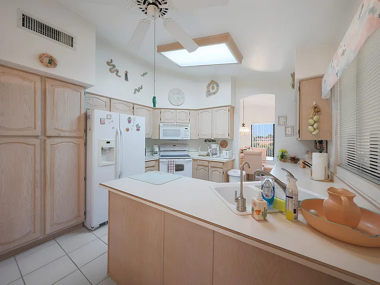 9445 W Taro Ln — Photo 13