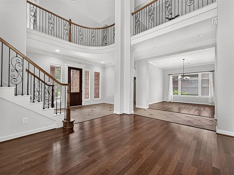 8602 Two Sisters Ct — Photo 8