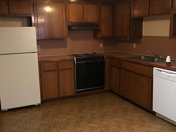 2nd image of 4002 NW Ozmun Ave APT A2