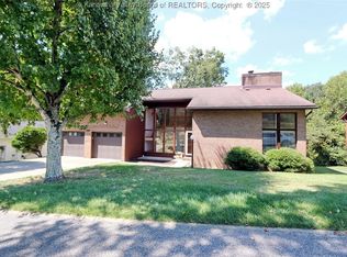 216 Woodbridge Dr, Charleston, WV 25311