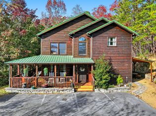 2489 Upper Middle Creek Rd, Sevierville, TN 37876
