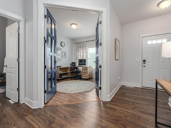 5th image of 59363 Ravenna Dr