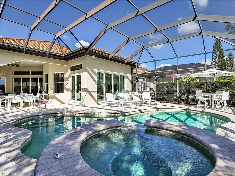 7864 Valencia Ct — Photo 9