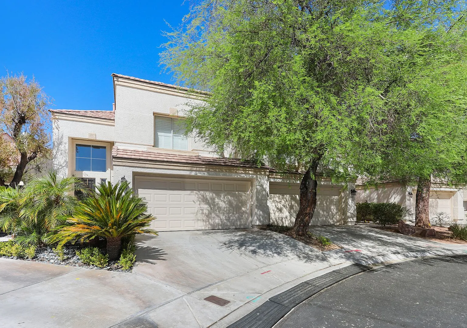 Beautiful Townhome 1st Floor Primary Suite Desert Shores Racquet Club — Photo 4