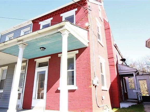 2nd image of 118 Manor Ave