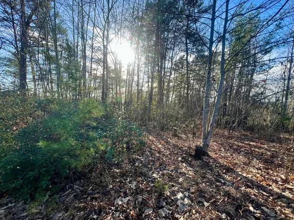 Murray Ln, Jamestown, TN 38556