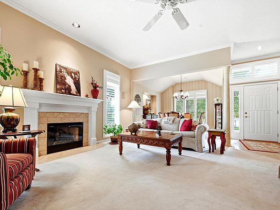 4th image of 3948 SW Stonybrook Dr