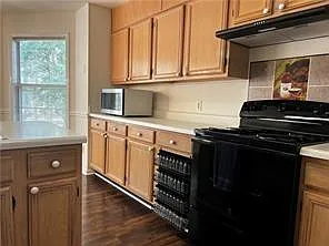 5320 Oglethorpe Ct — Photo 25