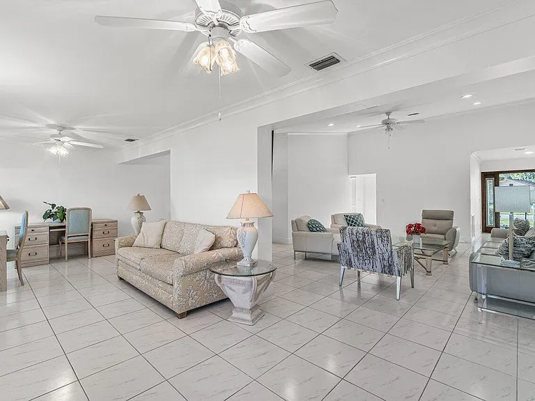 5605 Forest Oaks Ter — Photo 6