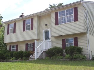 7902 New Freetown Rd, Pasadena, MD 21122