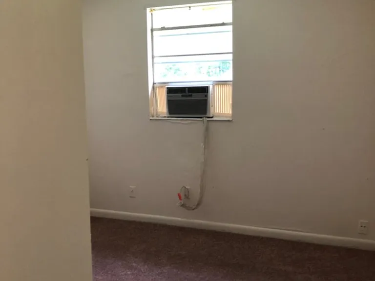 671 E Olive Rd #6 — Photo 9
