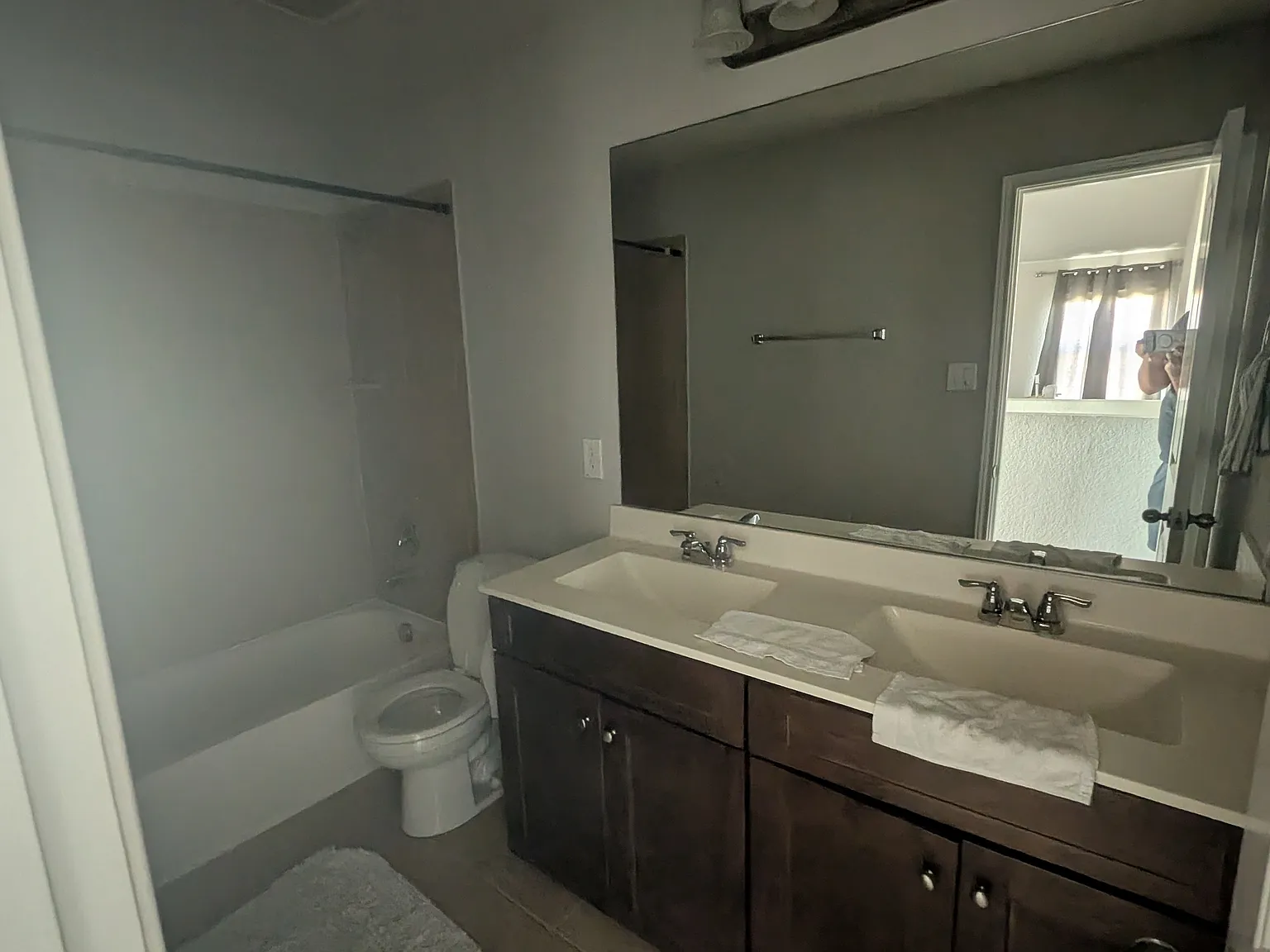 4 bed, 2431 sqft, $2,500 — Photo 4