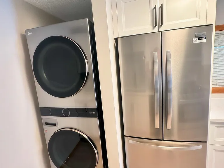 655 Washington St NE #1 — Photo 6