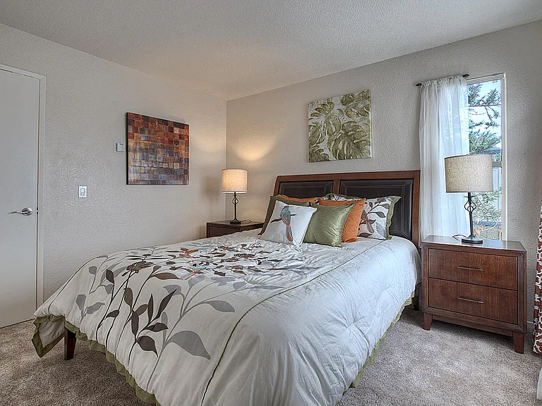 Regency Square Apartments — Photo 13