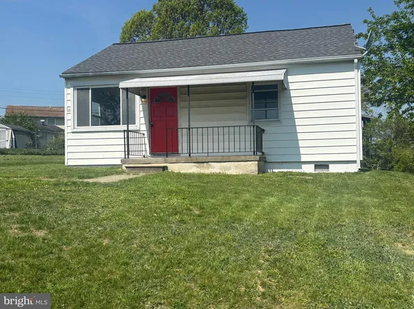 16 Yawmeter Dr, Baltimore, MD 21220