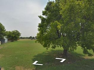 1534 Bear Creek Rd, Lancaster, TX 75146